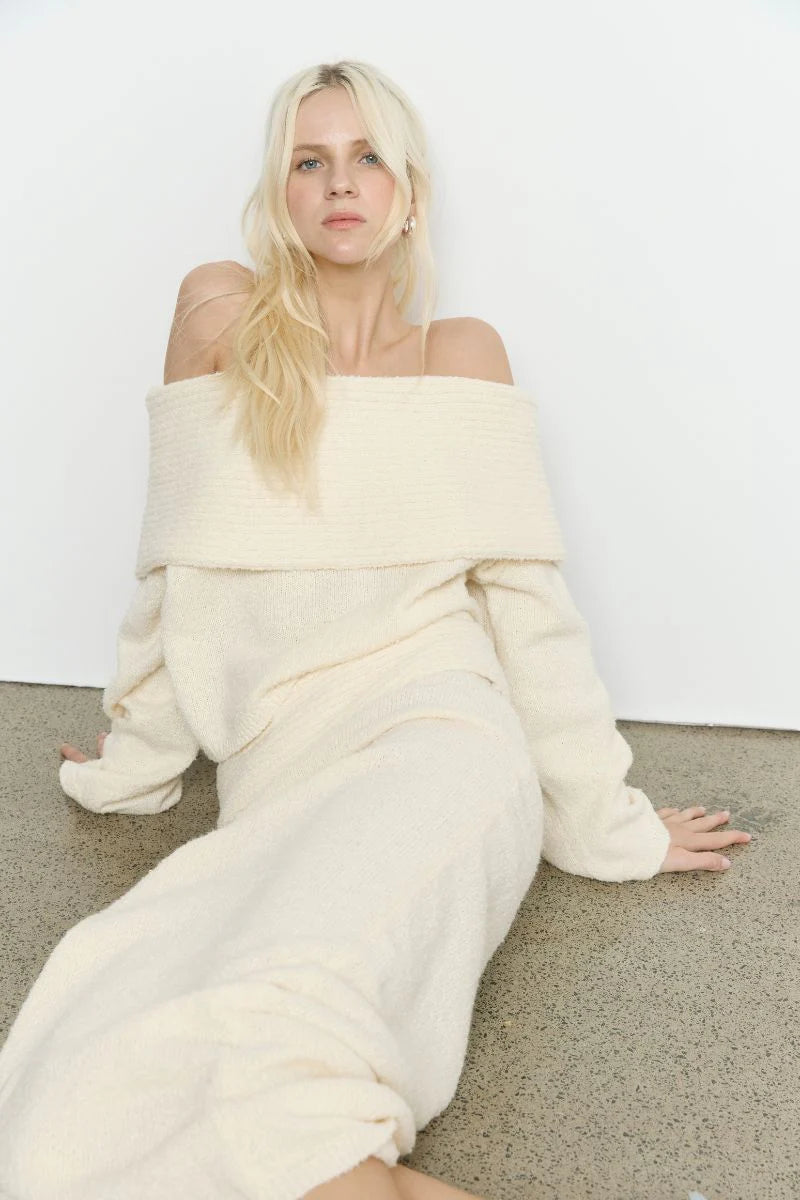 Sanna Off Shoulder Sweater - Cream Sovere