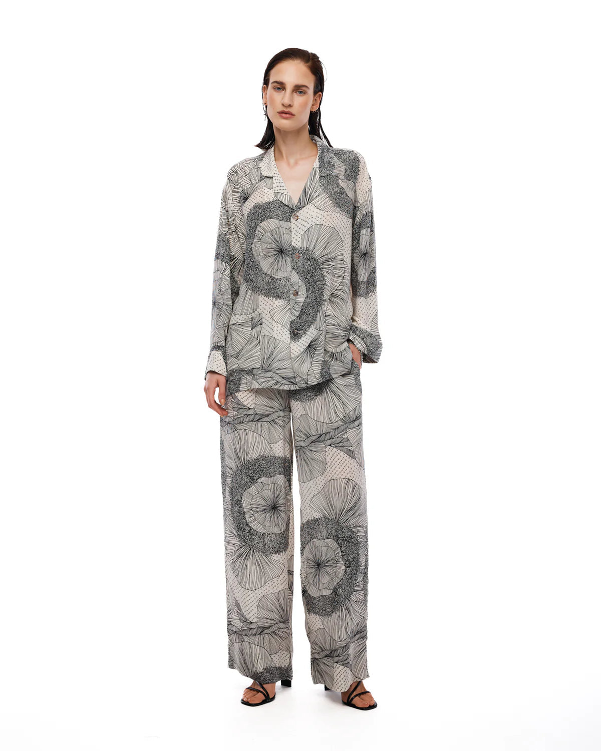 Illustrated Flower Crepe Pant The Tales