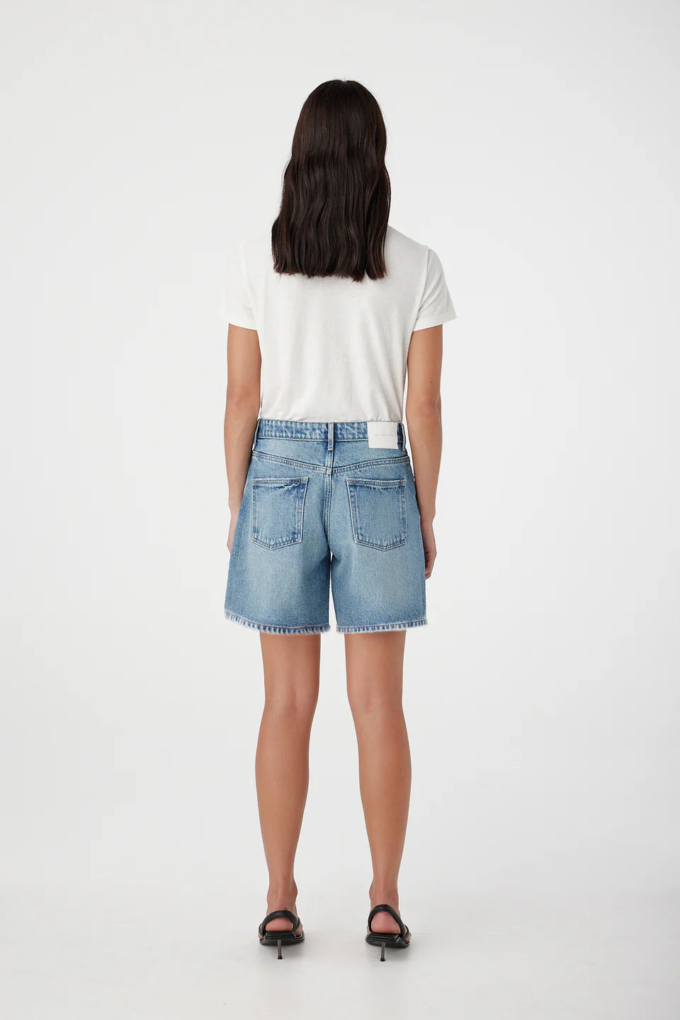 Martha Mid Rise Relaxed Short - Endeavour Outland Denim