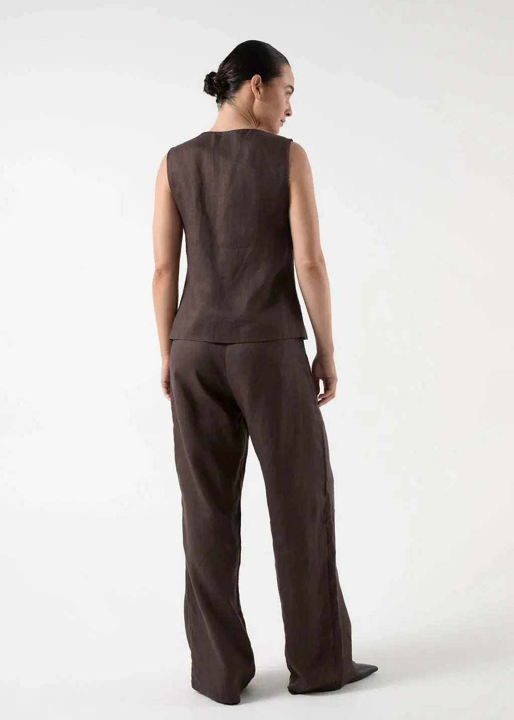 Claudia Linen Vest Chocolate Bisk the Label