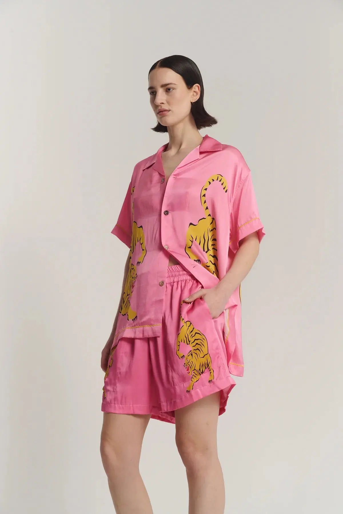 Crouching Tiger Silk Shirt - Pink The Tales