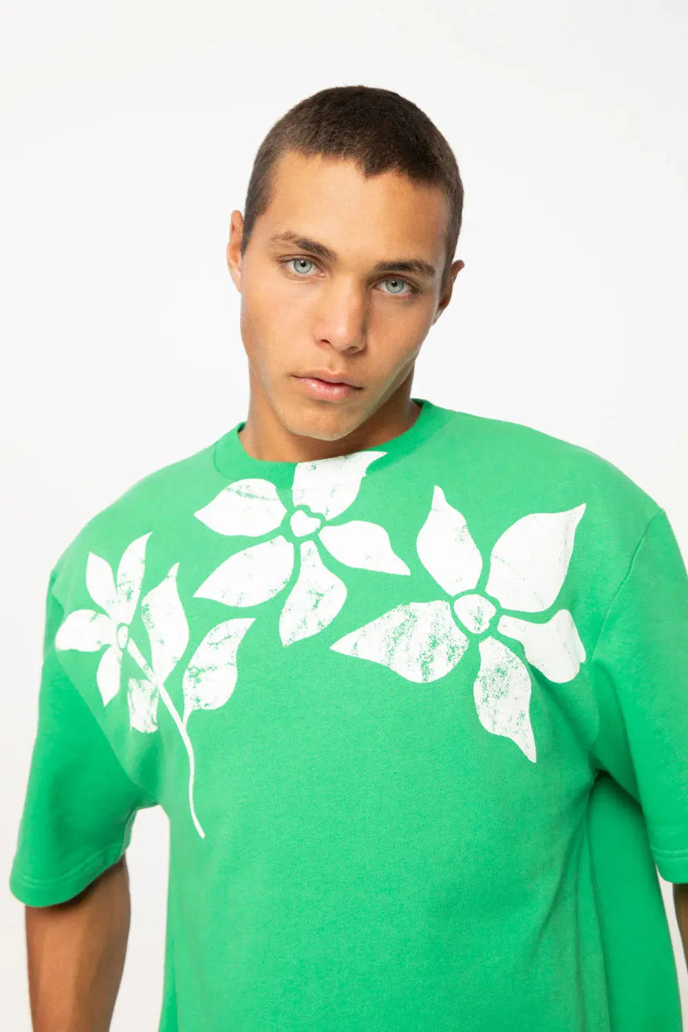 Green Romantics Floral Tee By Johnny