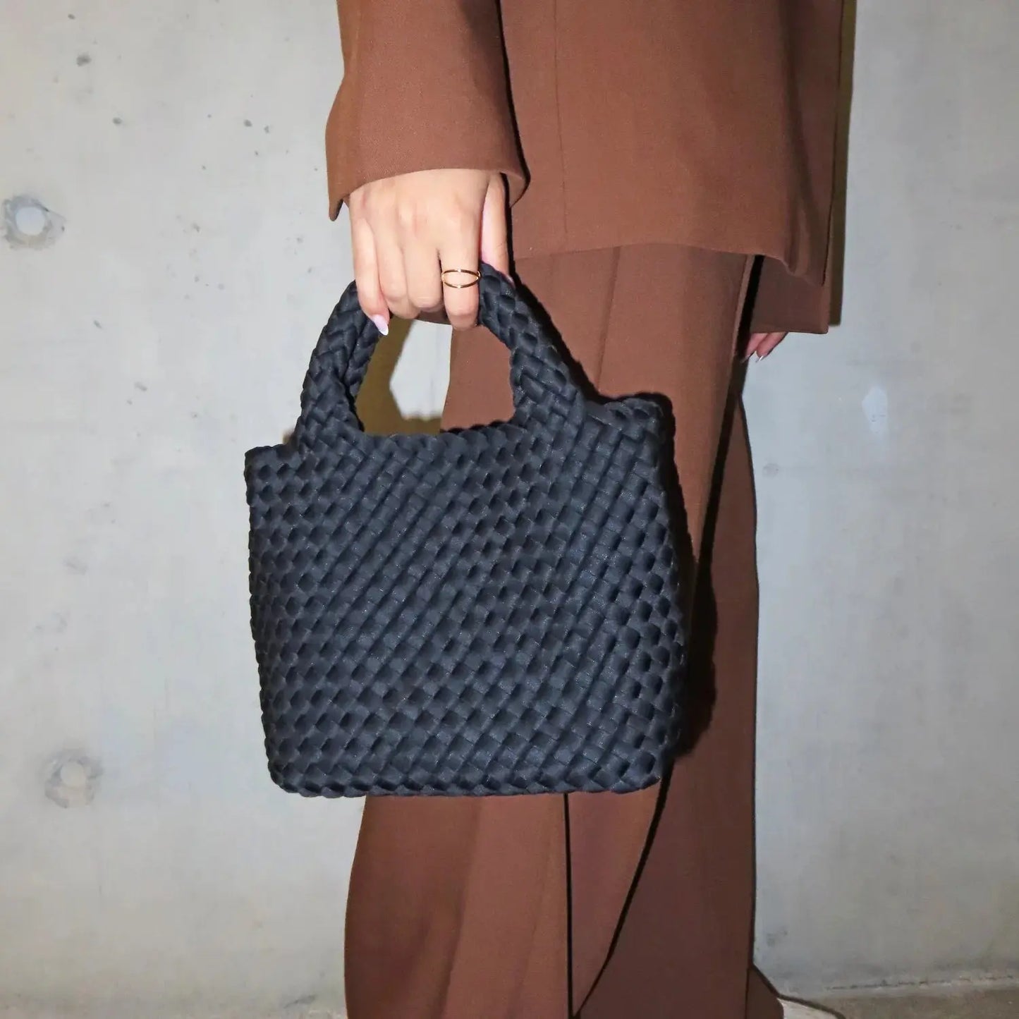 Pippa Hand Bag - Black Arms of Eve