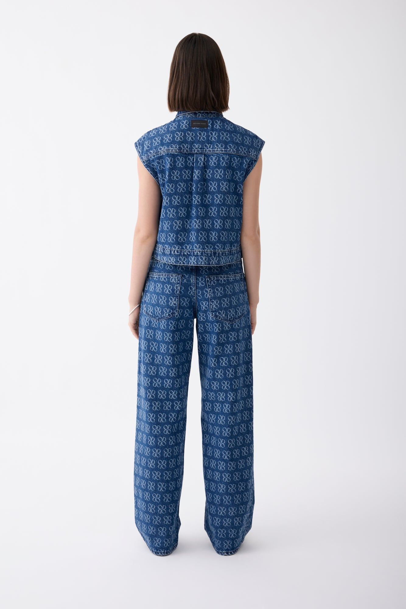 Rosie Sleeveless Shirt - Icon Dusk Outland Denim back view