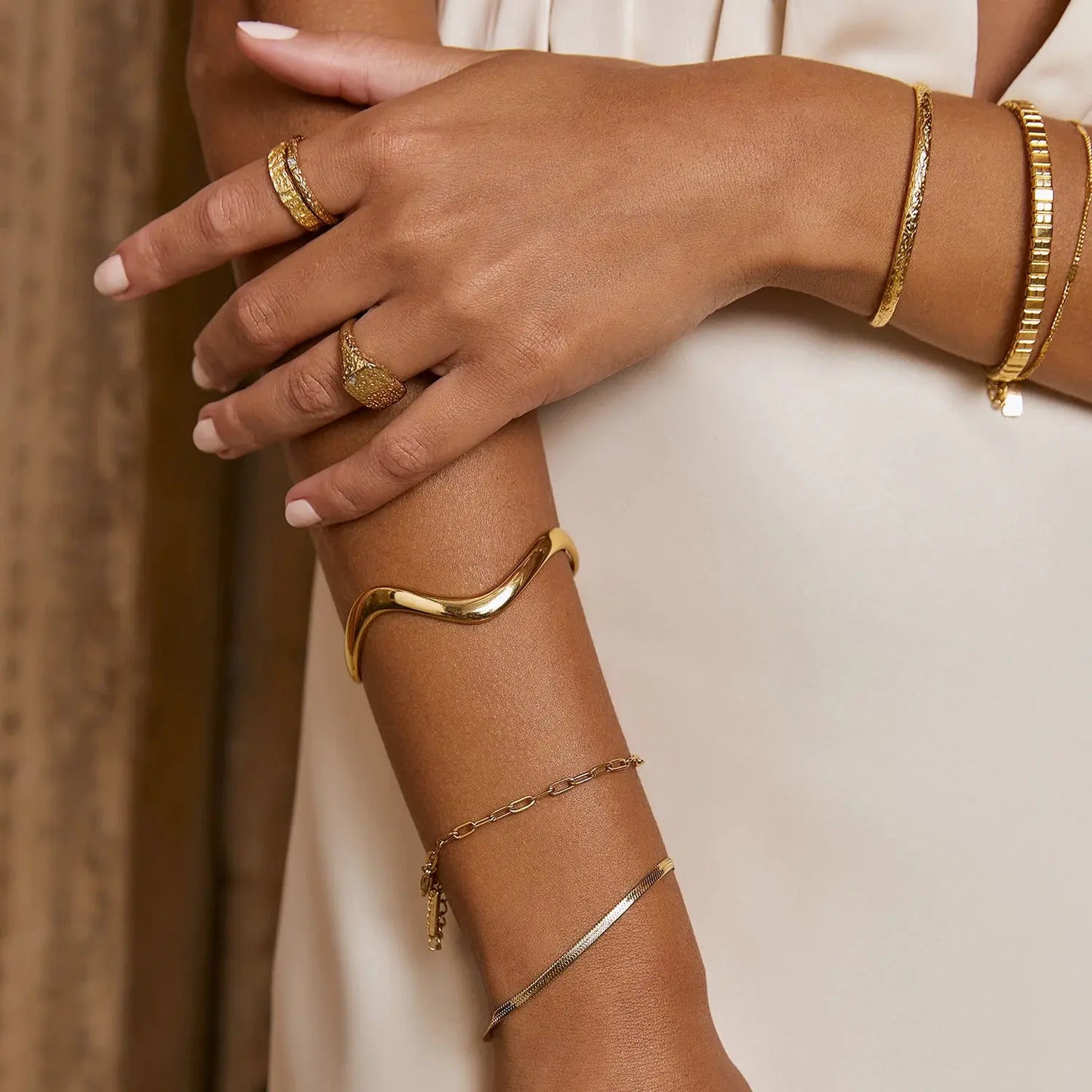 Sinai Gold Cuff Arms of Eve