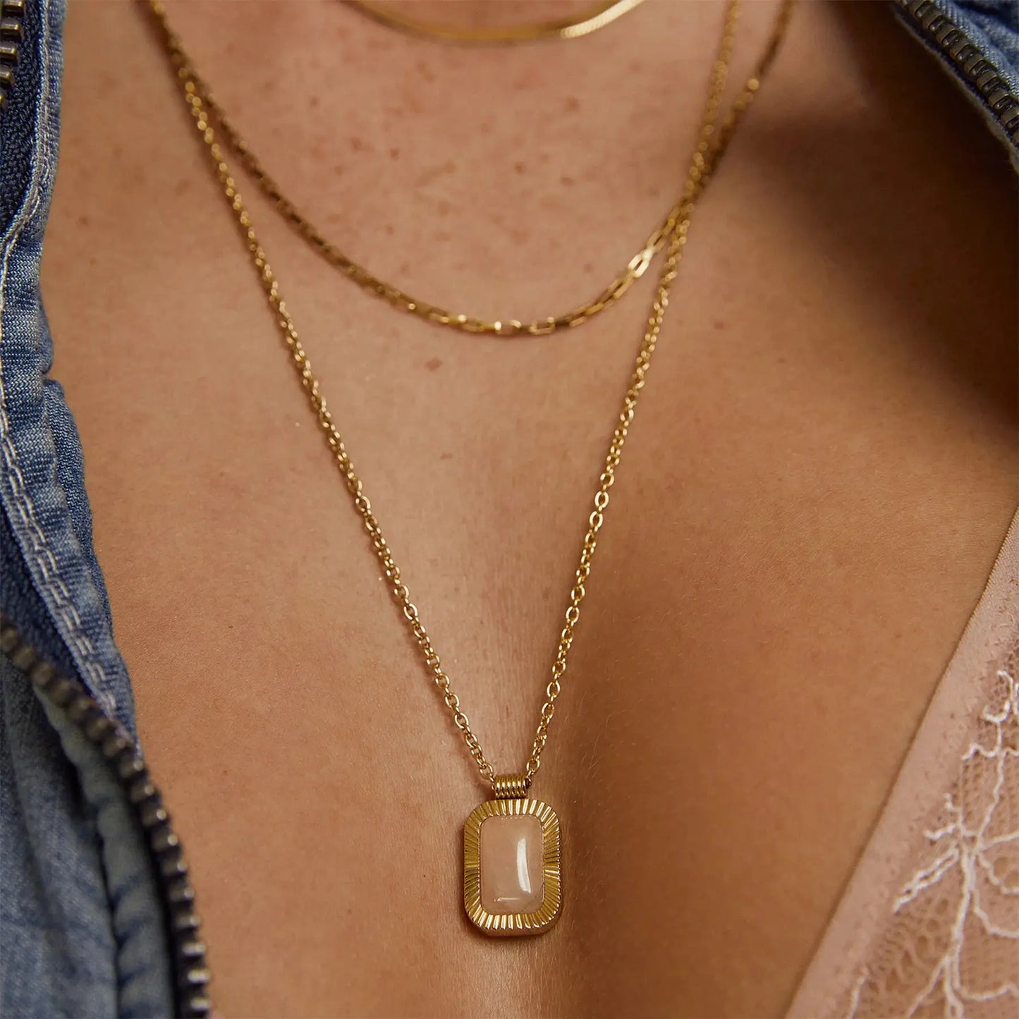 Teo Gold Necklace - Rose Arms of Eve