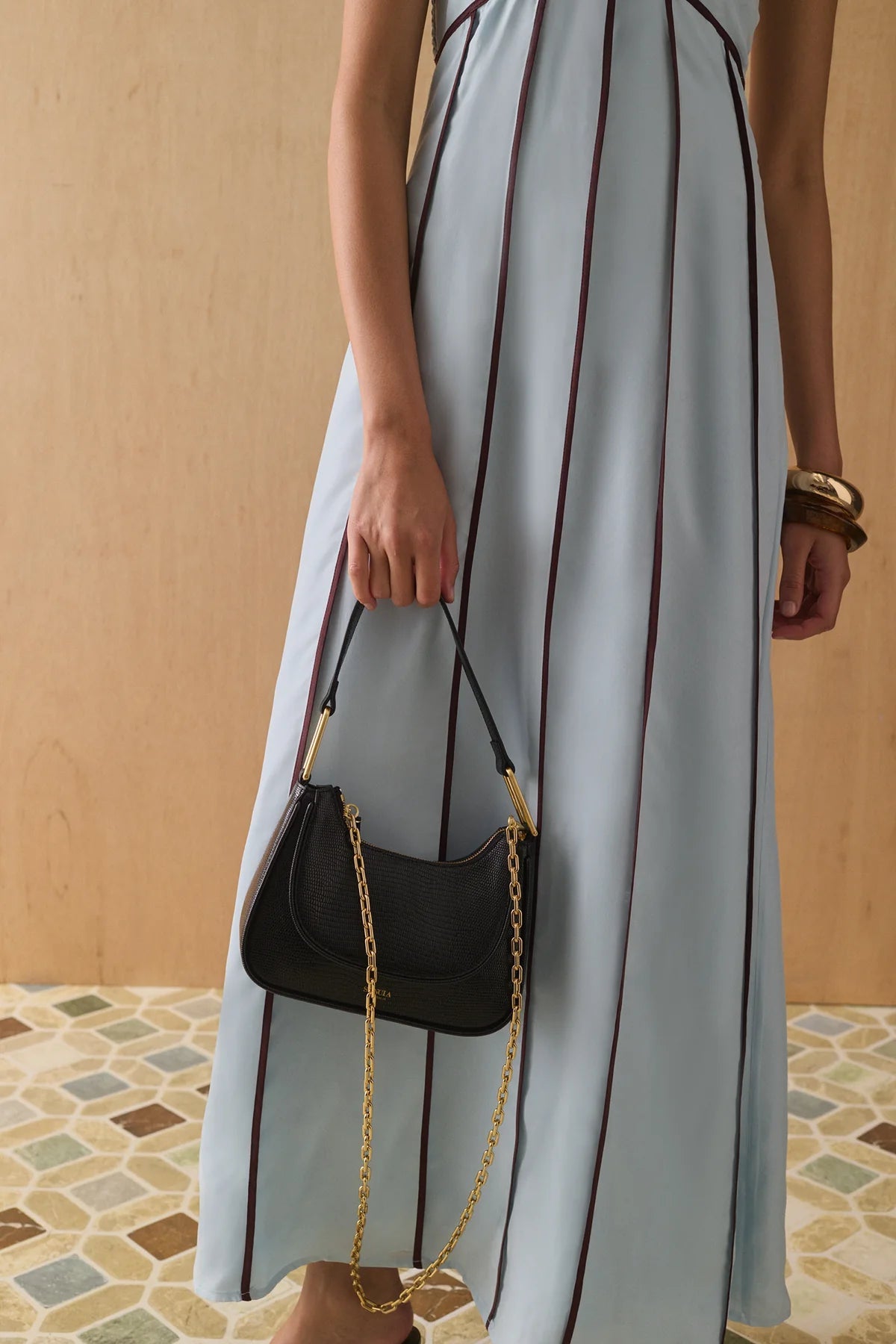 The Loja - Black Lizard Sancia