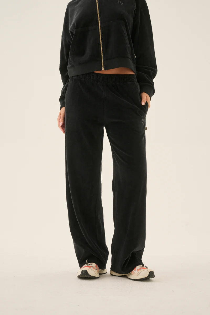 Velour Trackpant - Noir Araminta James