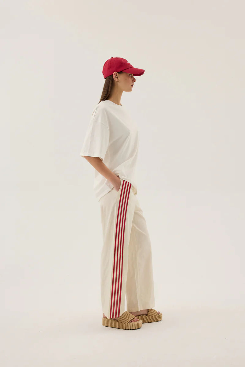 Chillin Oversized Tee - Snow