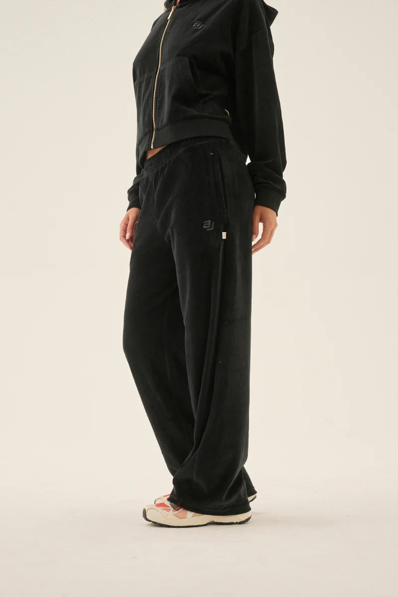 Velour Trackpant - Noir Araminta James