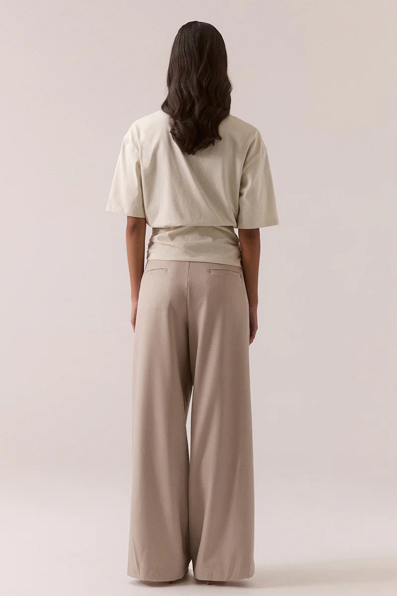 Delani Tee - Creme Sovere