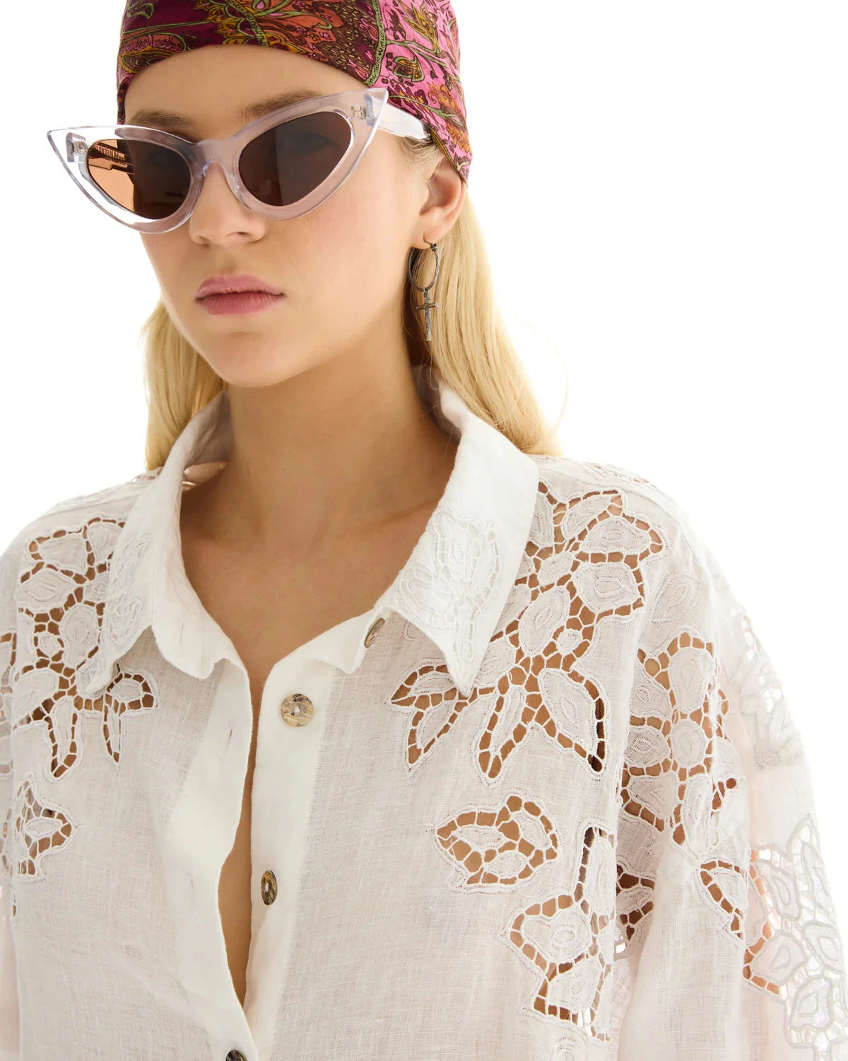Hand Embroidered Cut Out Floral Linen Shirt - White The Tales