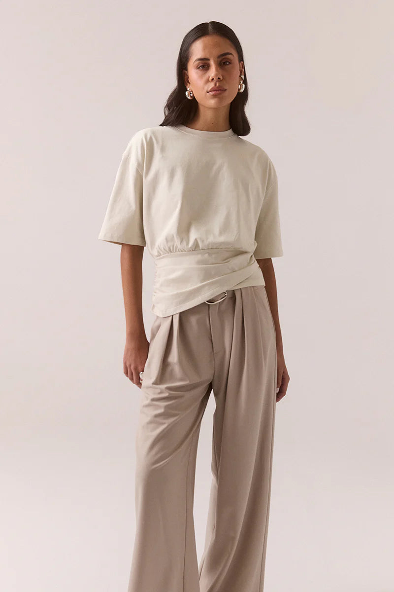 Delani Tee - Creme Sovere