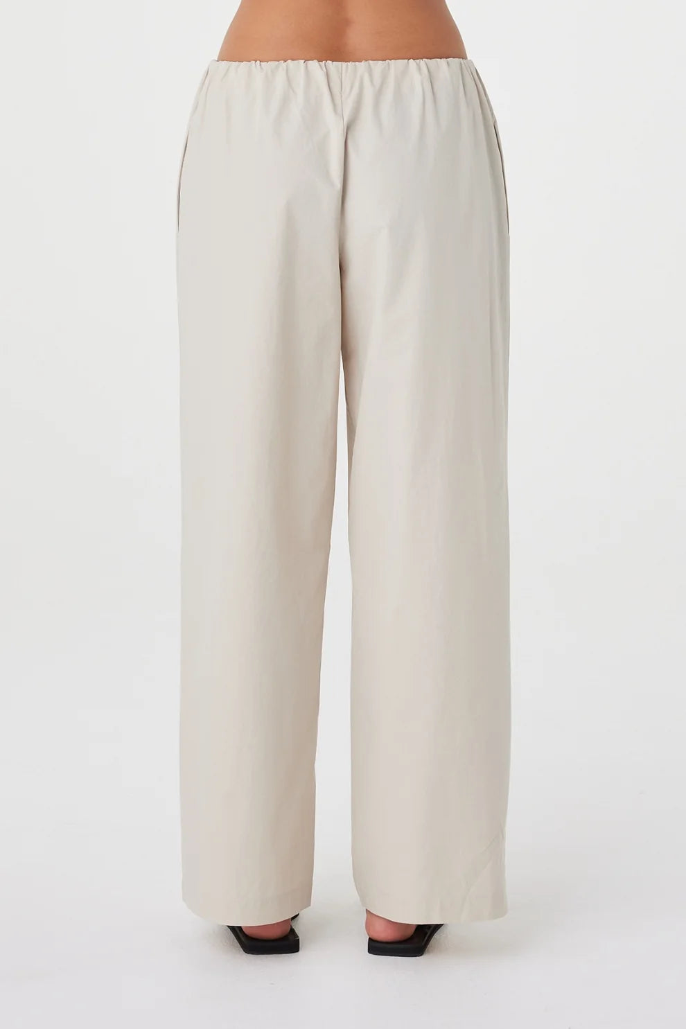 Annika Pant - Taupe Arcaa