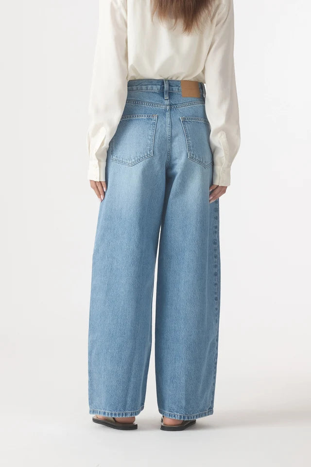 Claudia High Rise Wide Relaxed Jean 29" - Vintage Outland Denim