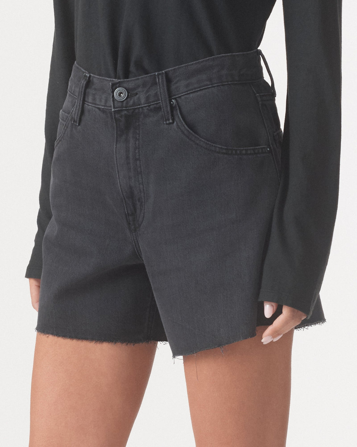 Edie High Relaxed Short - Aged Black Outland Denim
