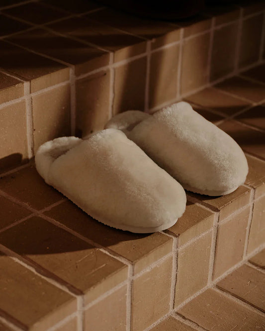 Sheepskin Slippers - Cream Hommey