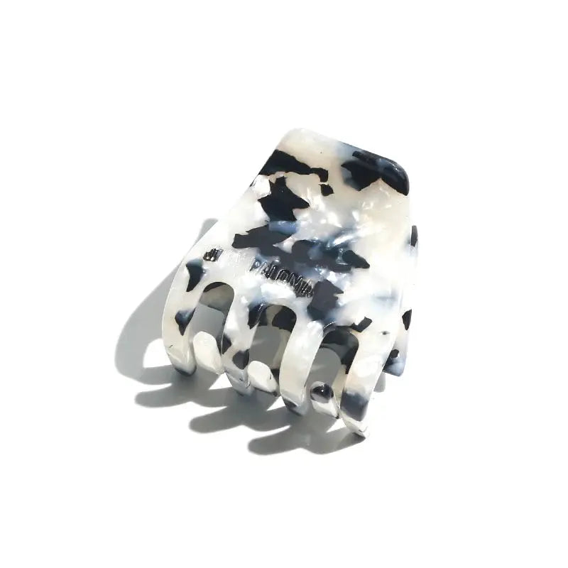 Cookie and Cream Petite Claw Clip Kitty Paloma