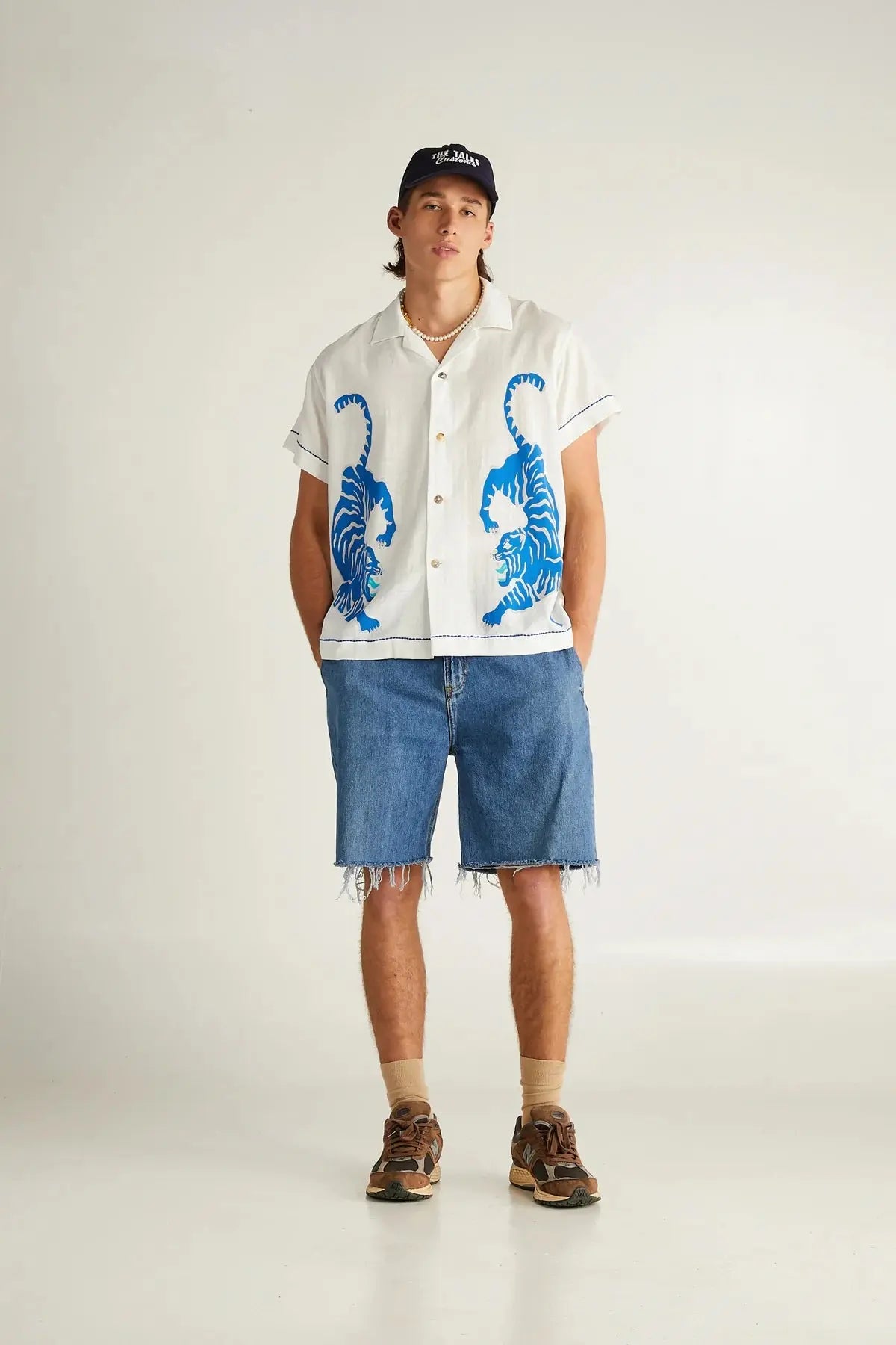 Crouching Tiger Shirt - White/Blue The Tales