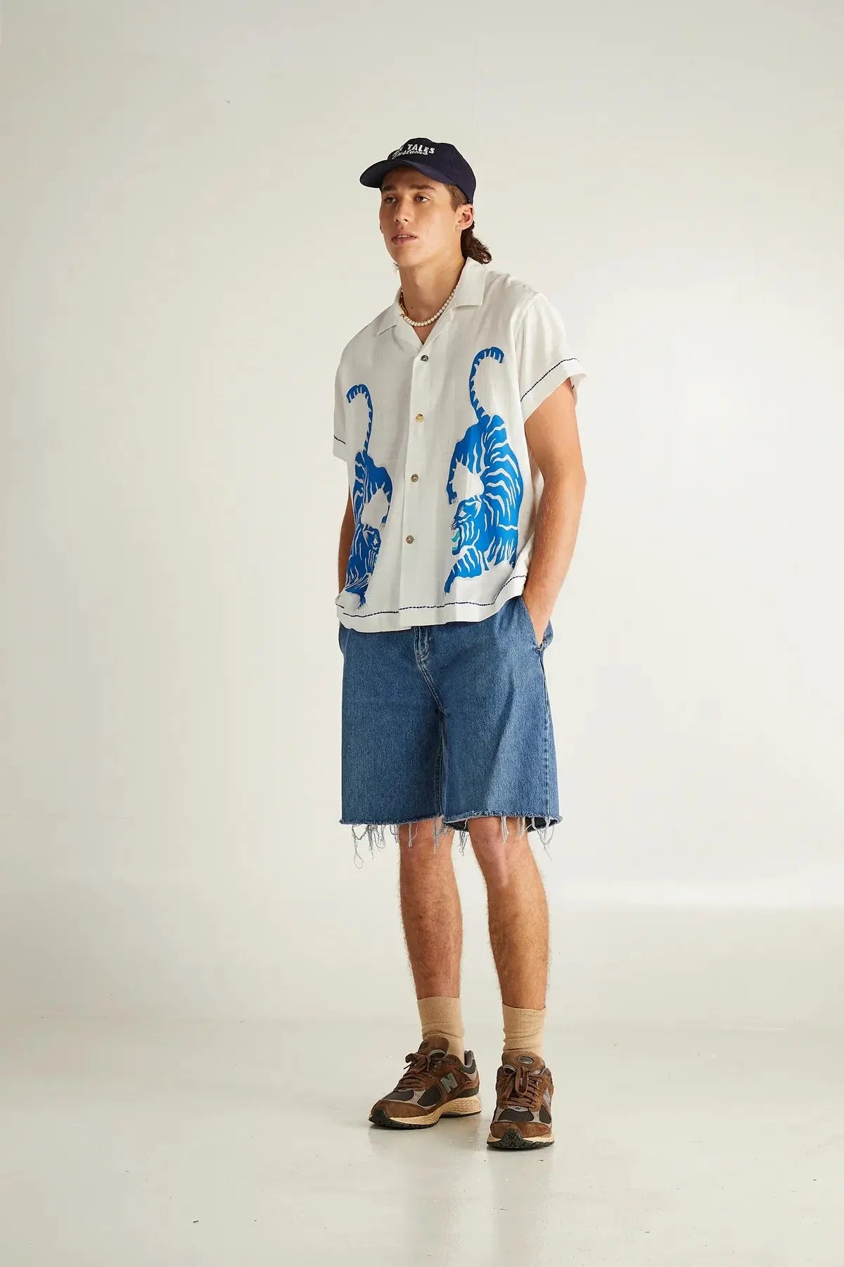 Crouching Tiger Shirt - White/Blue The Tales