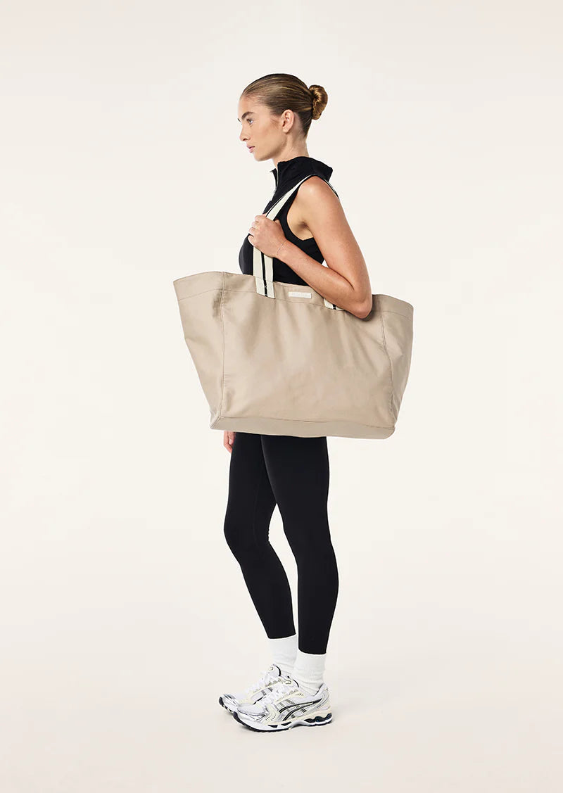 Eastside Tote - Oxford Tan P.E Nation at cloth in brick 01 