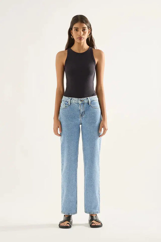 Elise Mid Straight Jean Outland Denim