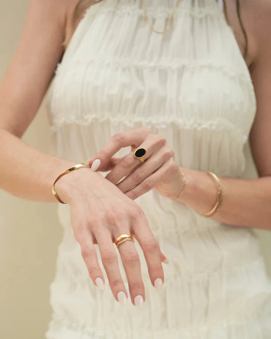 Modest Cuff Bracelet - 18K Gold Vermeil Nusands