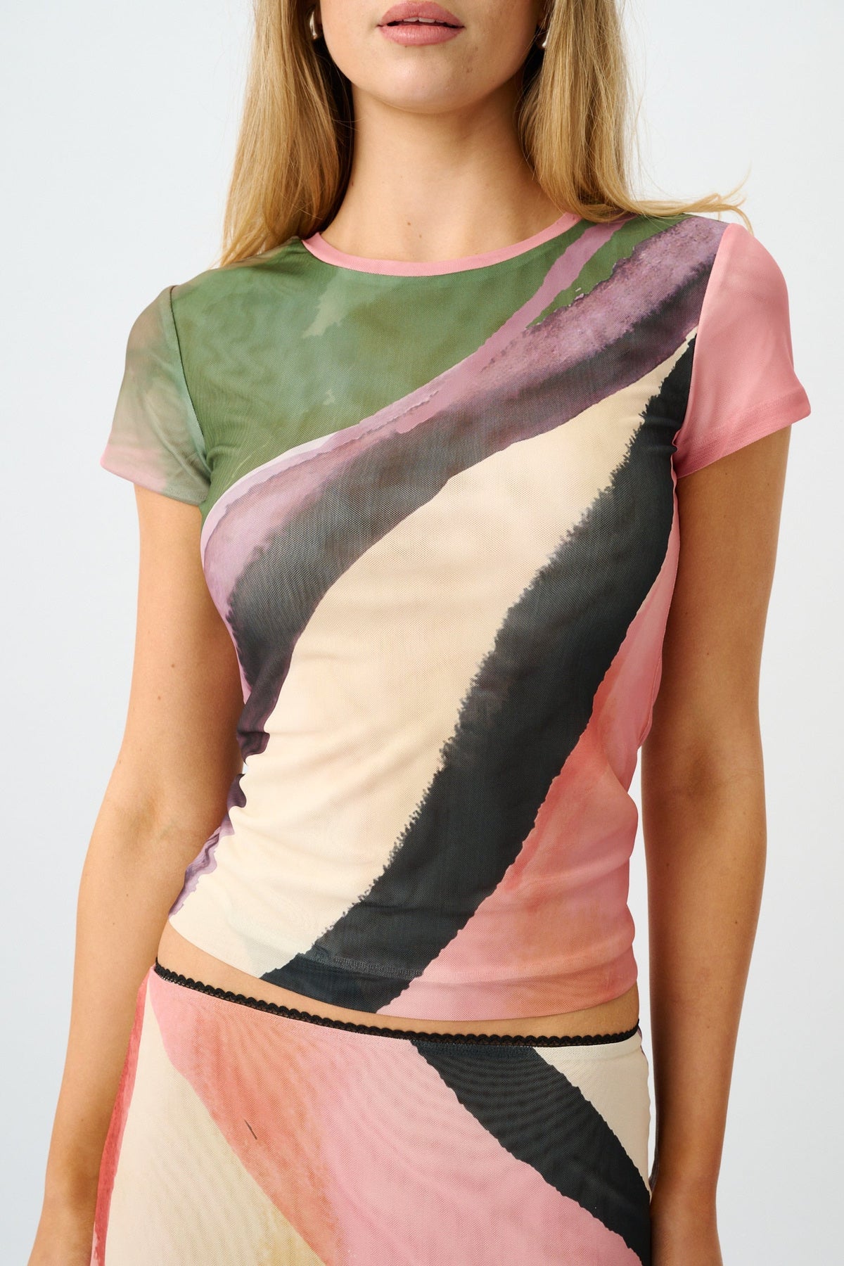 Fitted Tee - Mesh Wave With Harper Lu