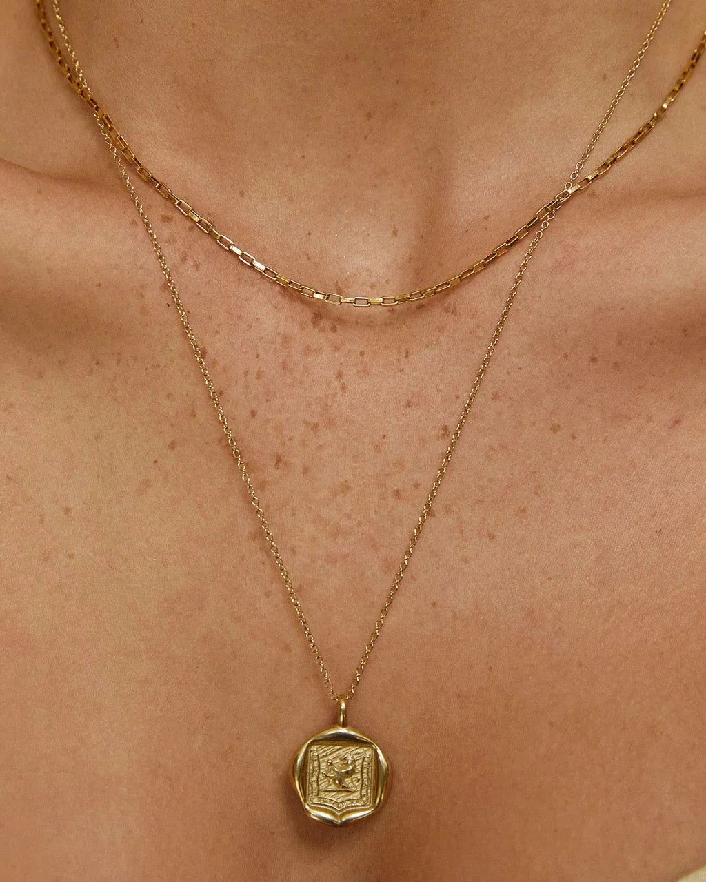 Sarabi Gold Necklace Arms of Eve