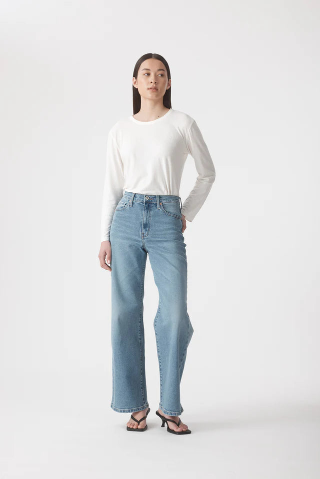 Ellie 32" Super High Rise Wide Jean - Drift Outland Denim