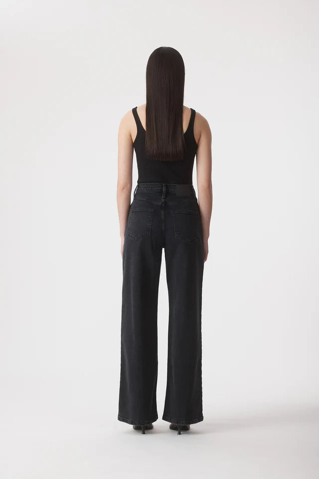 Ellie 32" Super High Rise Wide Jean - Ash Black Outland Denim