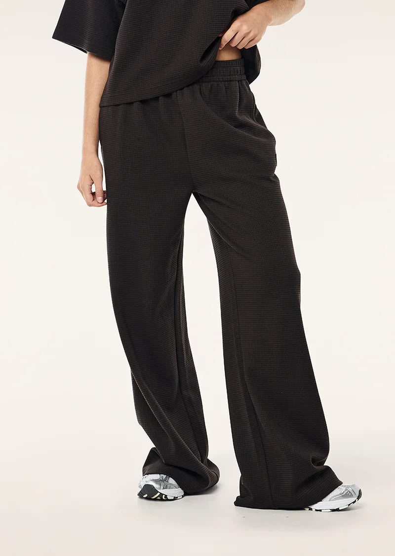 Printemps Waffle Trackpant - Licorice P.E Nation