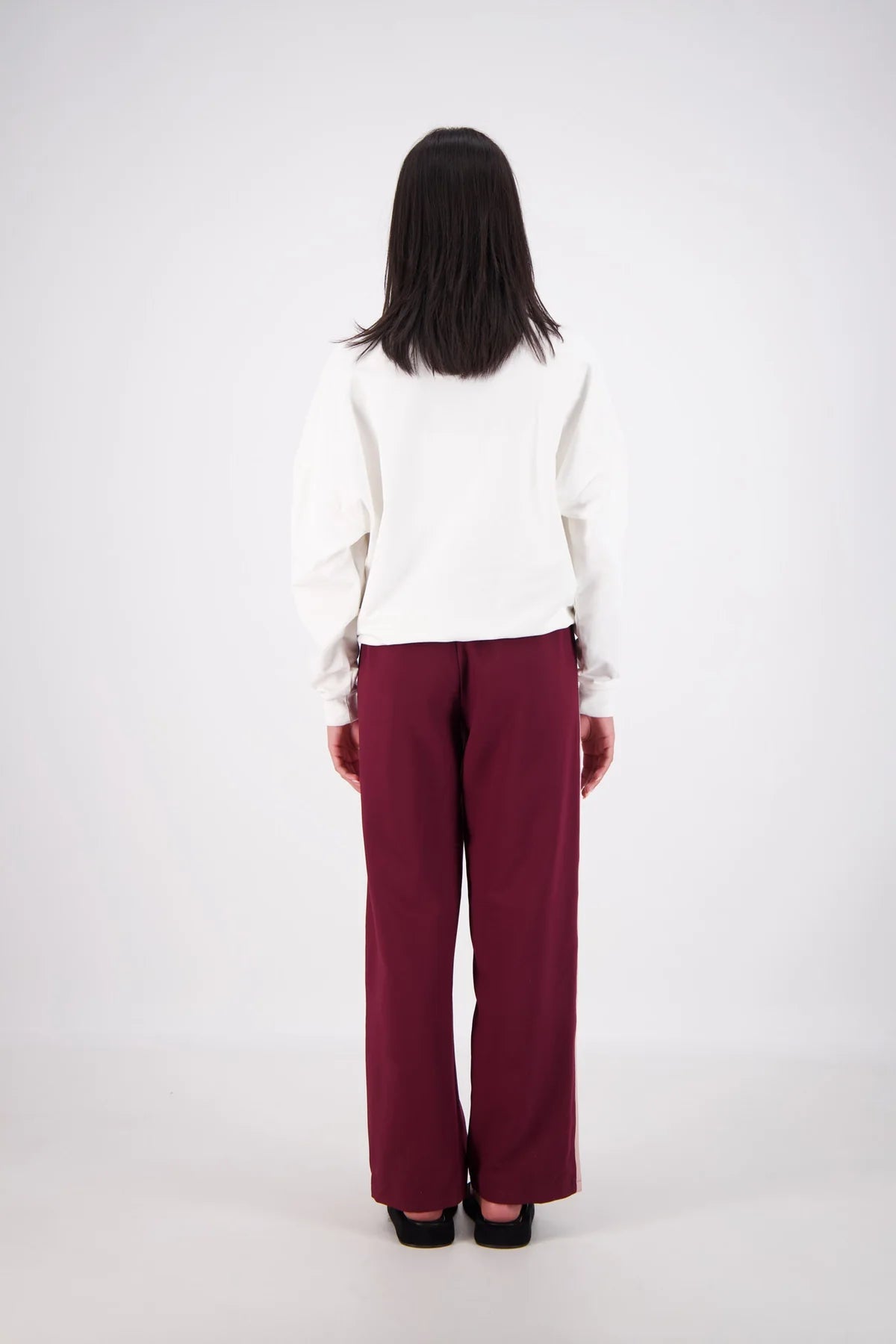 Relaxed Crew Neck Sweatshirt - White Jasmine Alexa