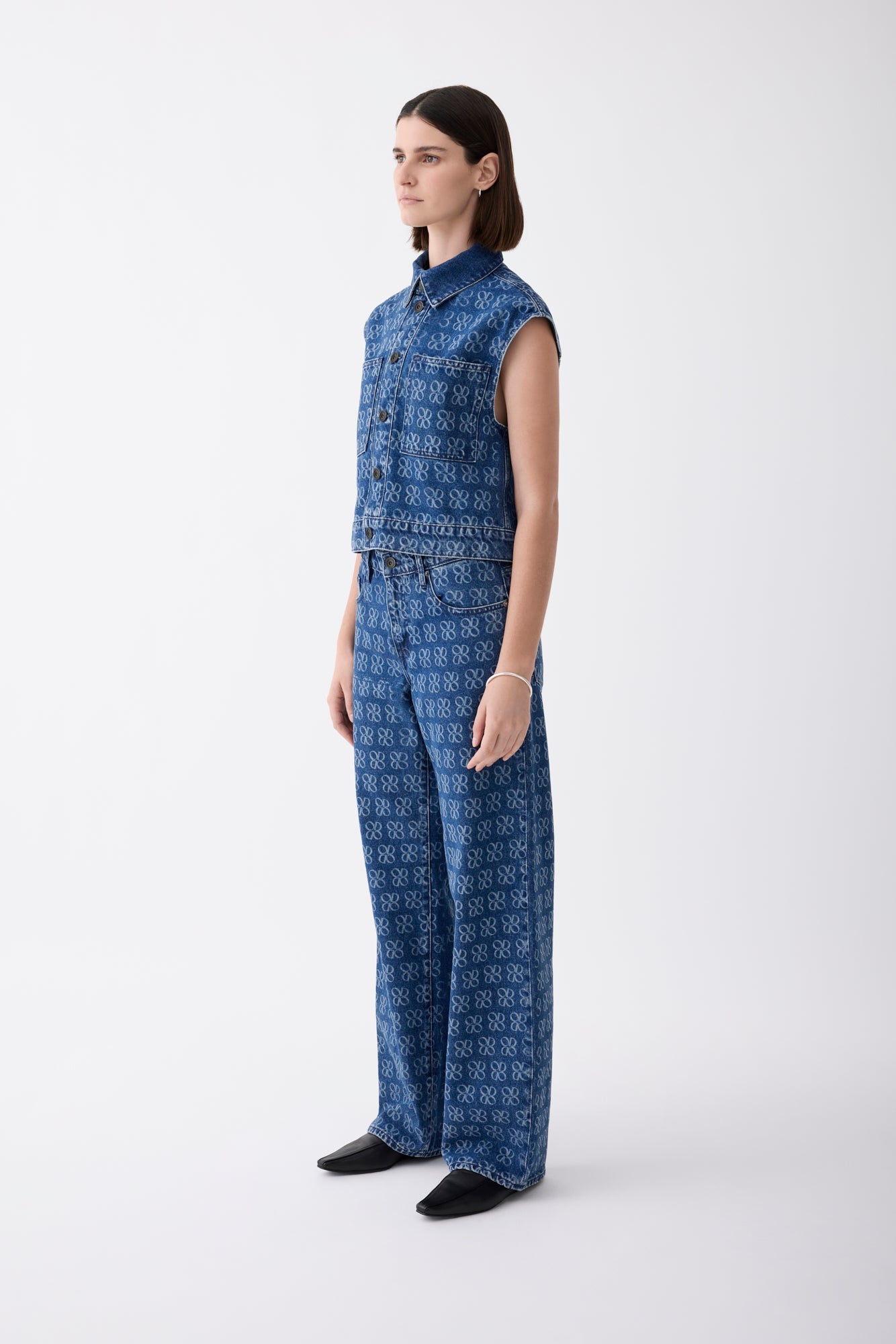Rosie Sleeveless Shirt - Icon Dusk Outland Denim at cloth in brick side view 