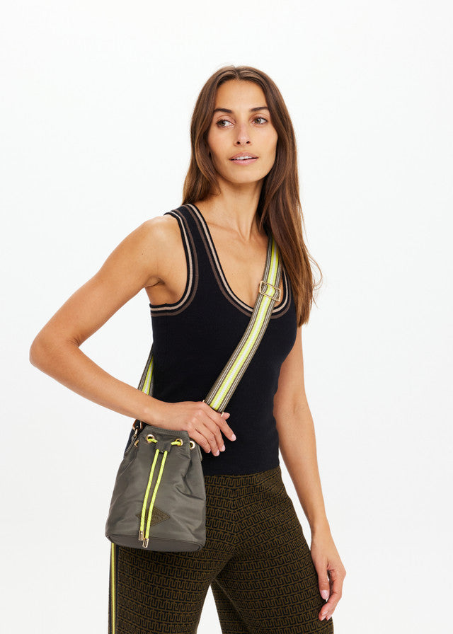 Oxford Bucket Bag - Olive The Upside