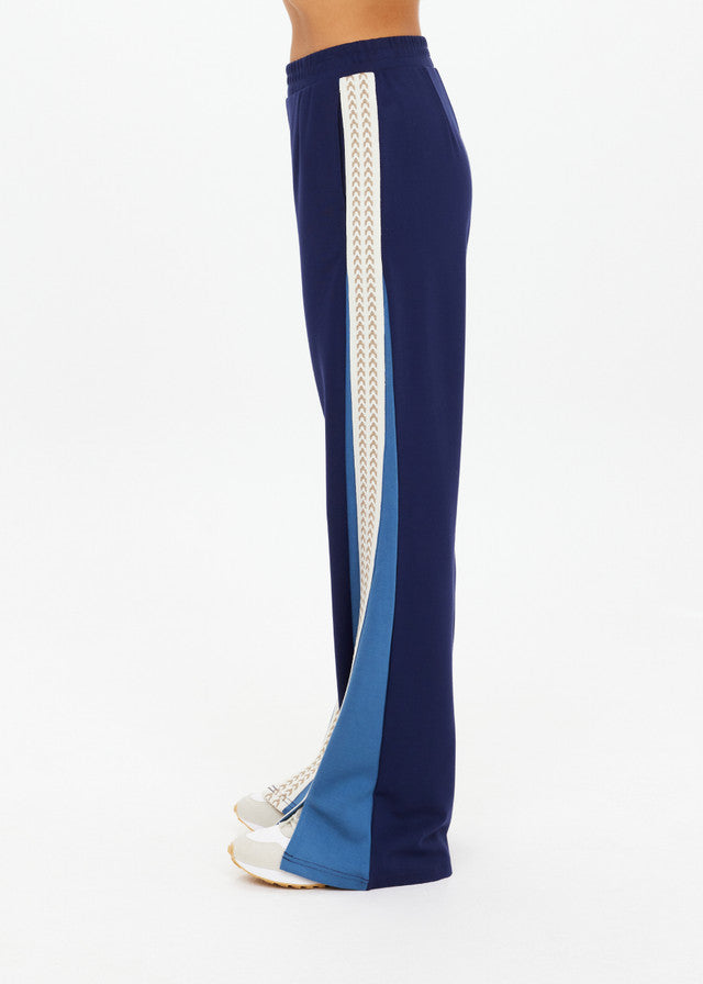 Petra Flare - Navy The Upside