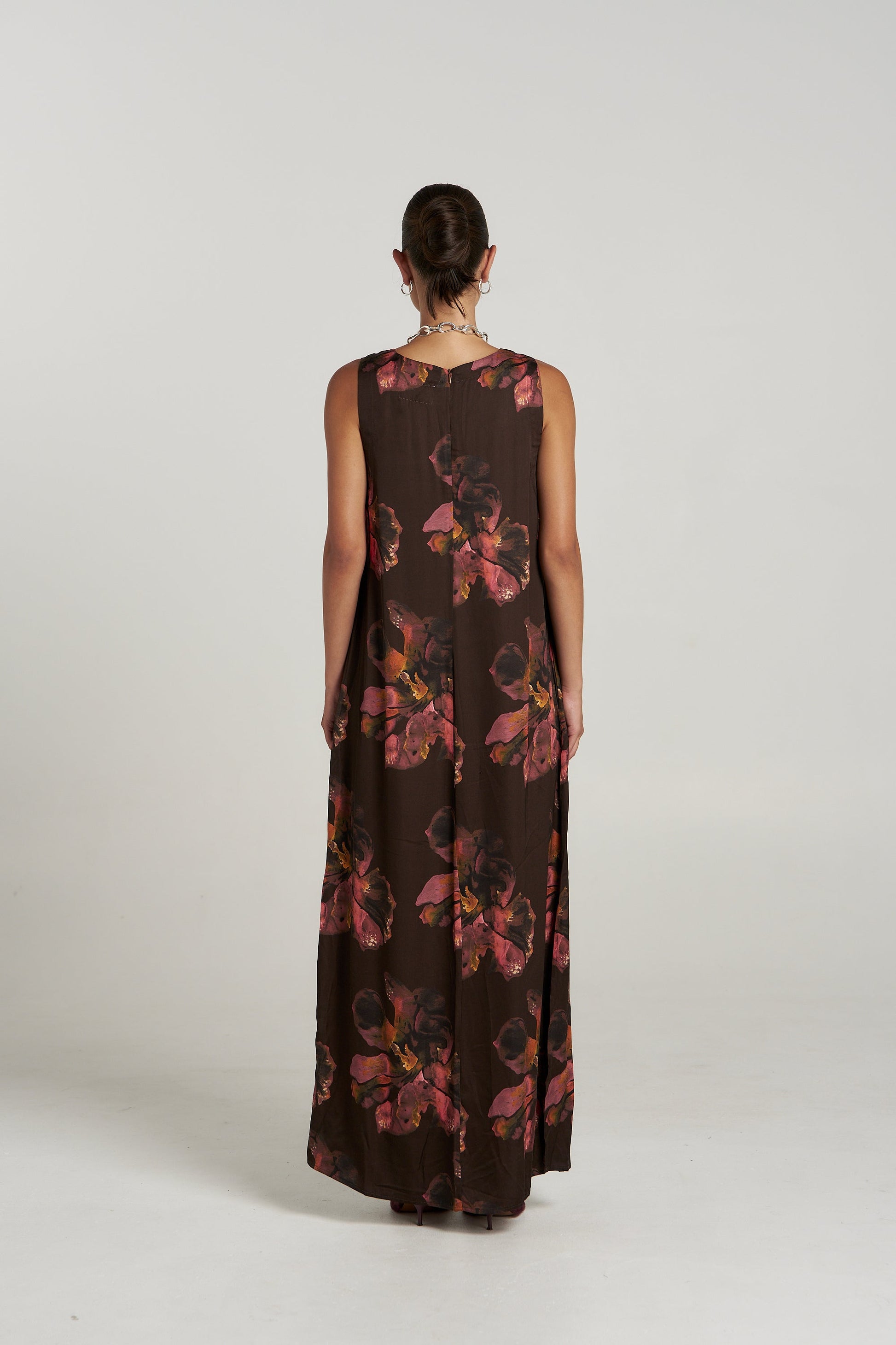 V Neck Maxi - Chocolat Petals Summi Summi